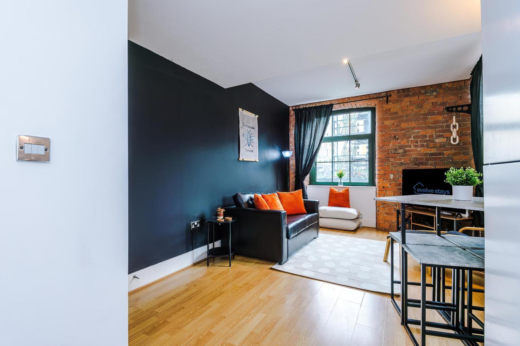 Converted Mill, Stylish In Castlefield