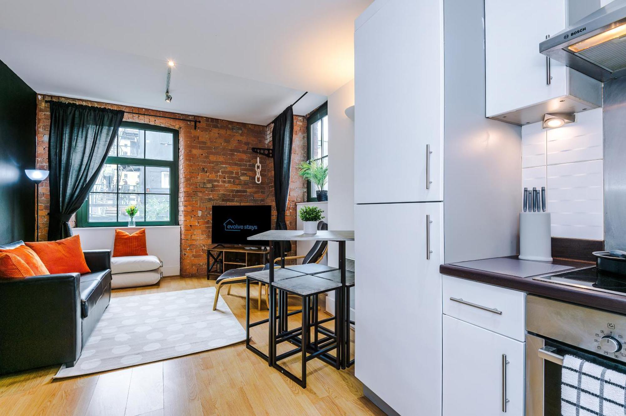 Converted Mill, Stylish In Castlefield Apartment *